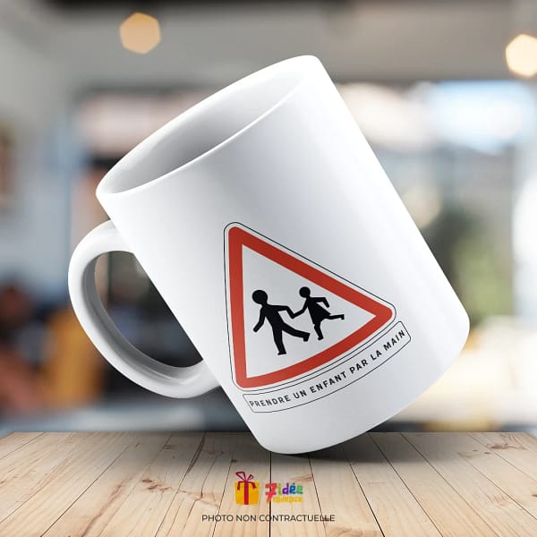 Mug "Prendre un enfant par la main" | 7idée cadeaux